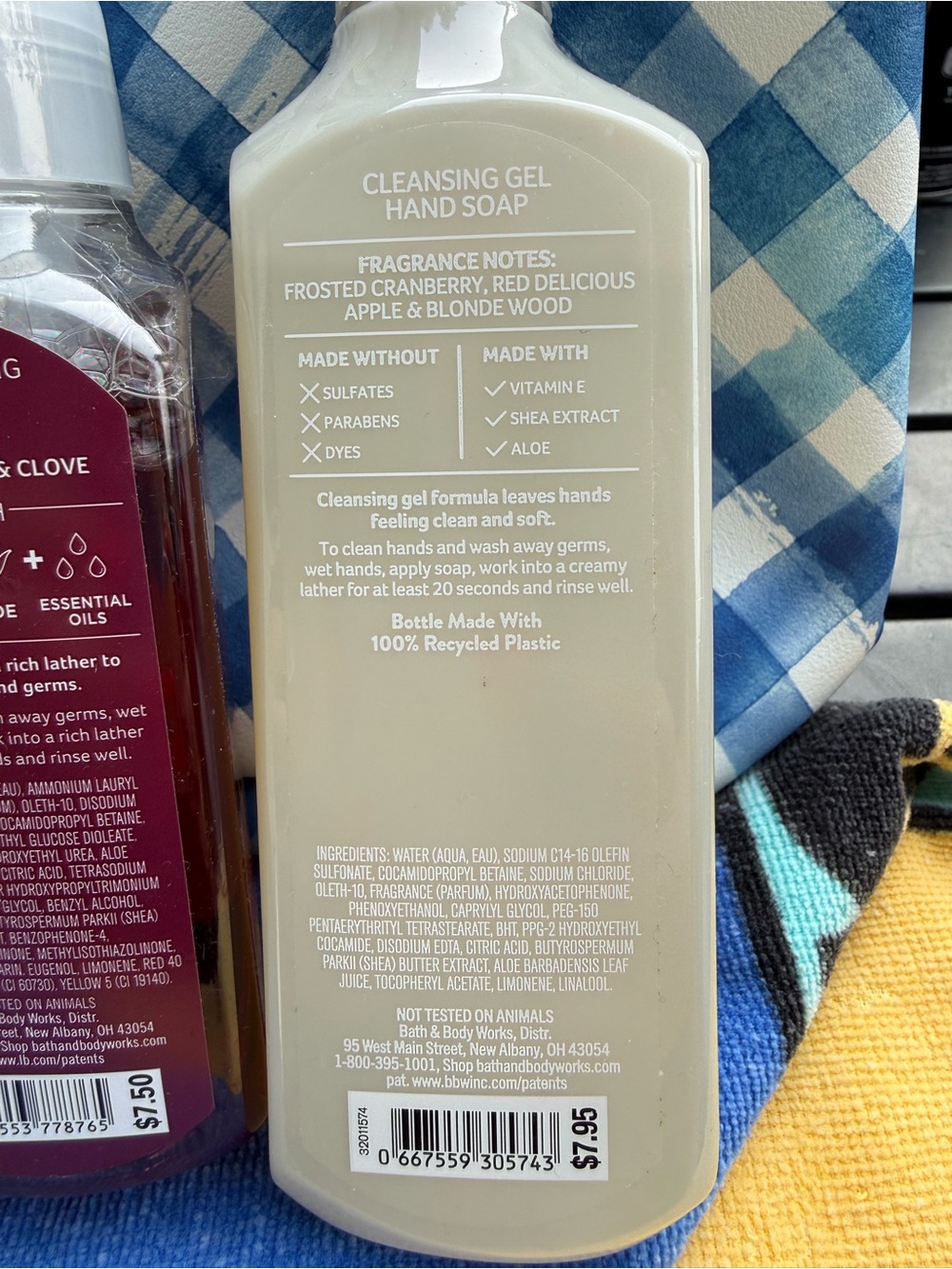 Bath & Body Works Bundle Of 3 Christmas Hand Soaps New! - Picture 4 of 7